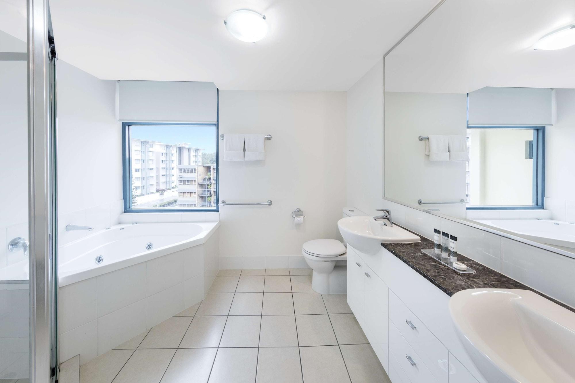 Oaks Sunshine Coast Seaforth Aparthotel
